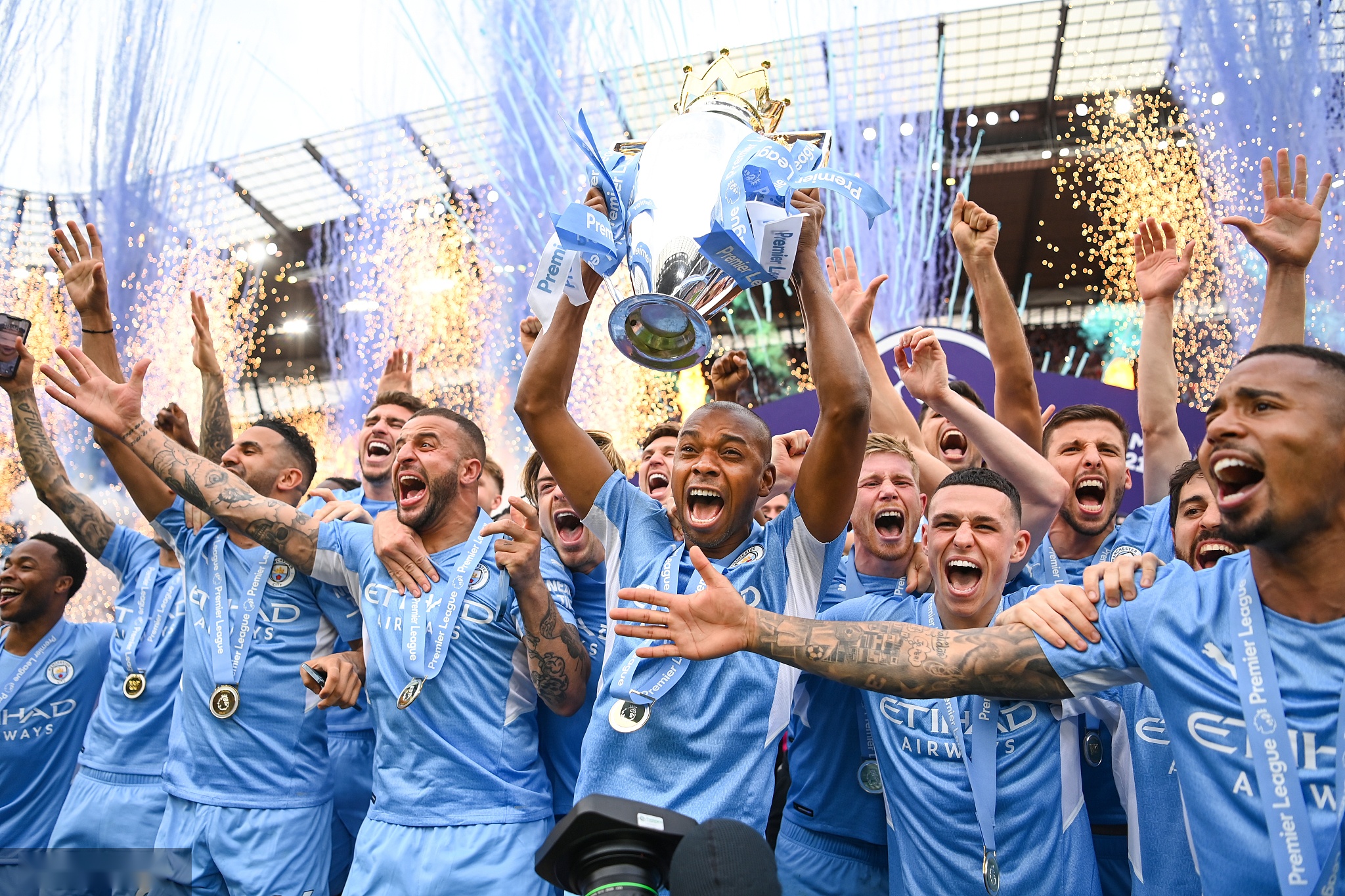 通过分析本 通过分析本