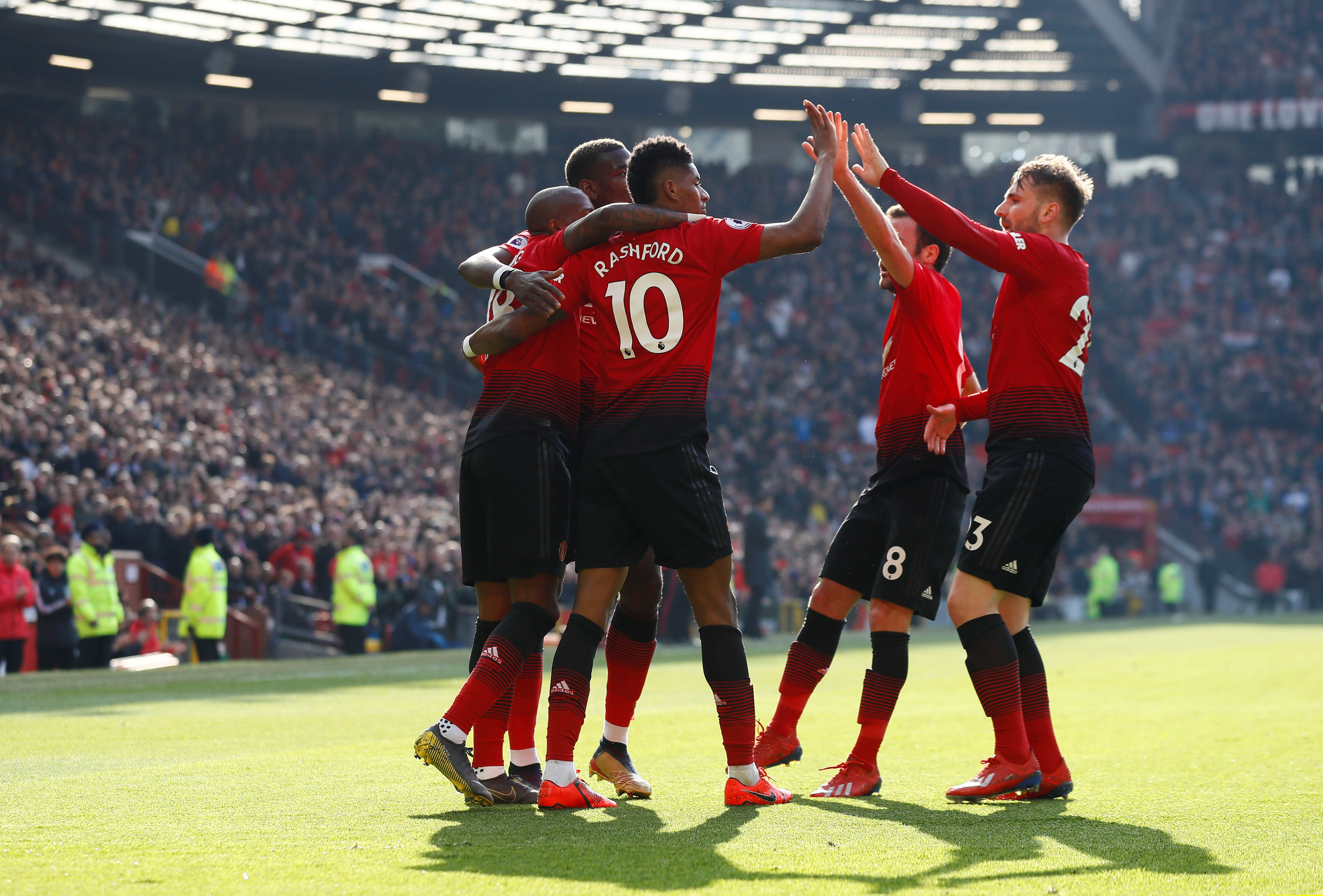 展需要稳定 展需要稳定